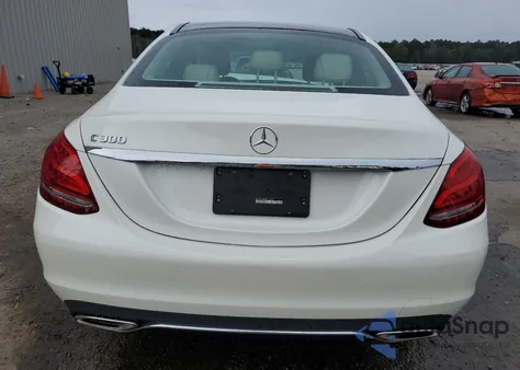 2018 Mercedes-Benz C 300 из США, поврежденный, VIN WDDWF4JB2JR419230